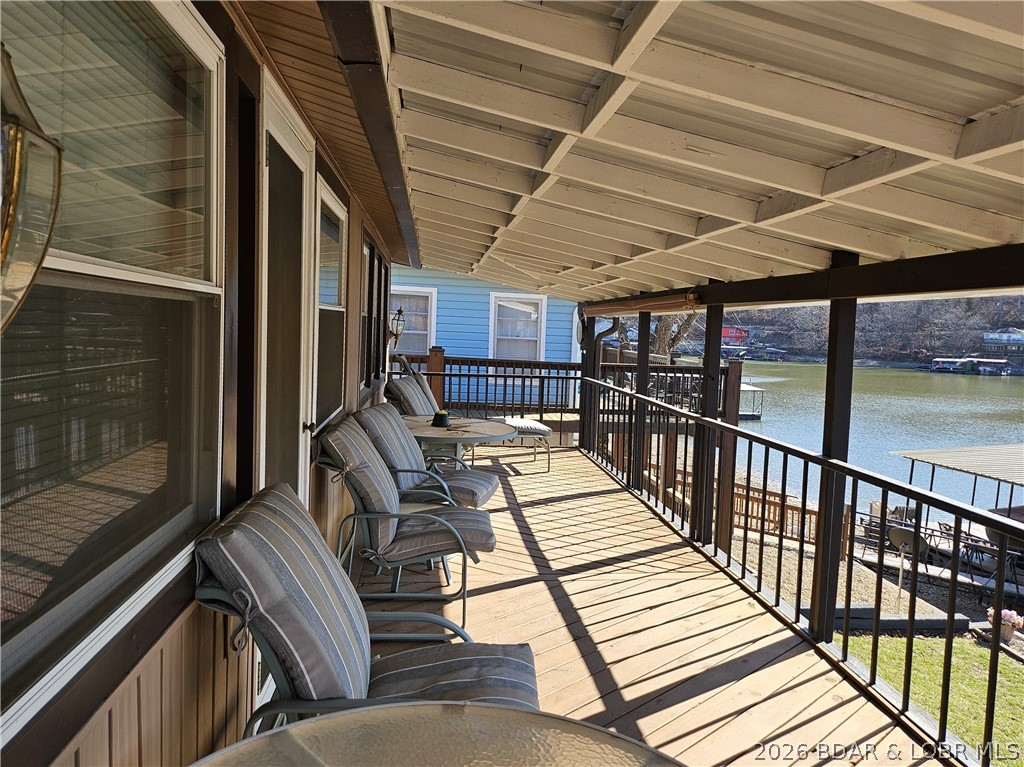 Golden Goose - Residential