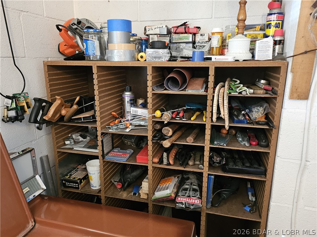 Golden Goose - Residential