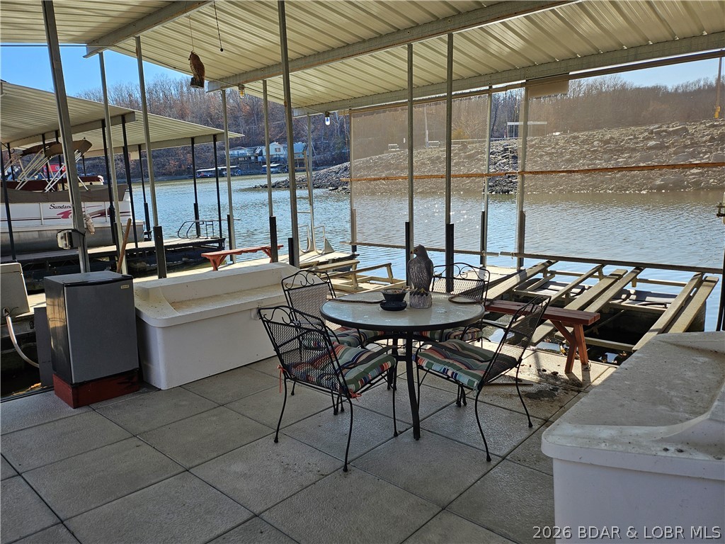 Golden Goose - Residential