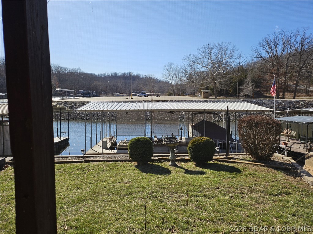 Golden Goose - Residential