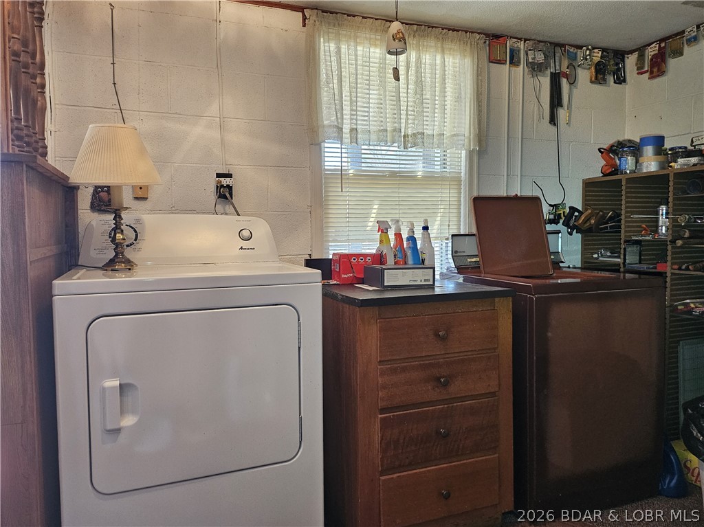 Golden Goose - Residential