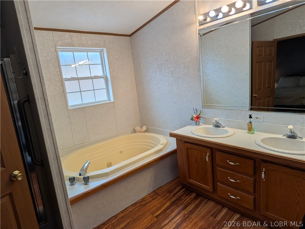 Johnsons Bay - Residential