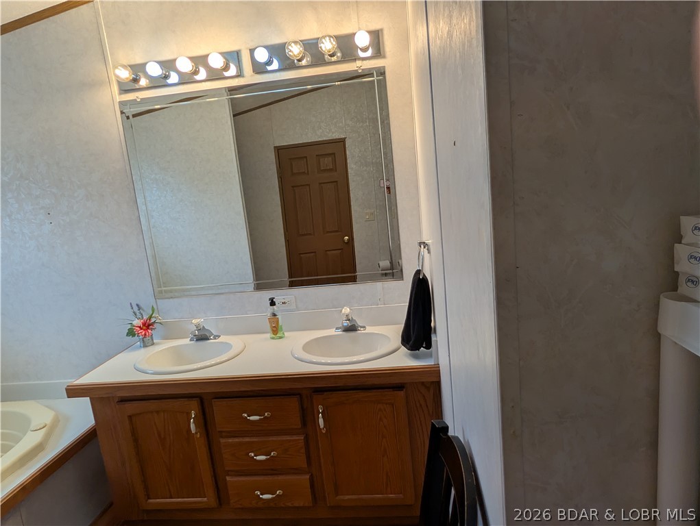 Johnsons Bay - Residential