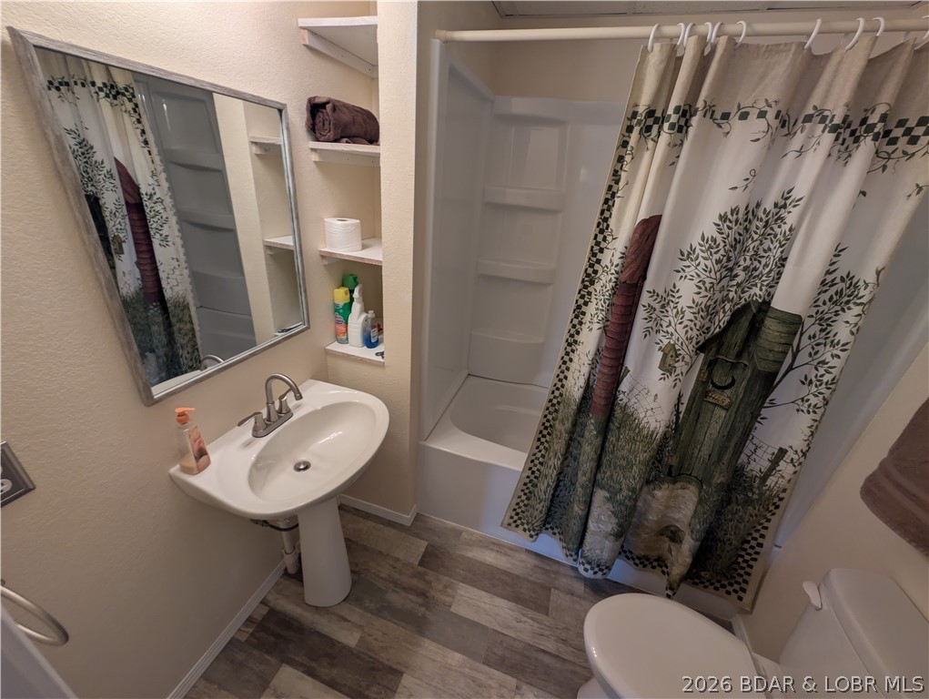 Johnsons Bay - Residential