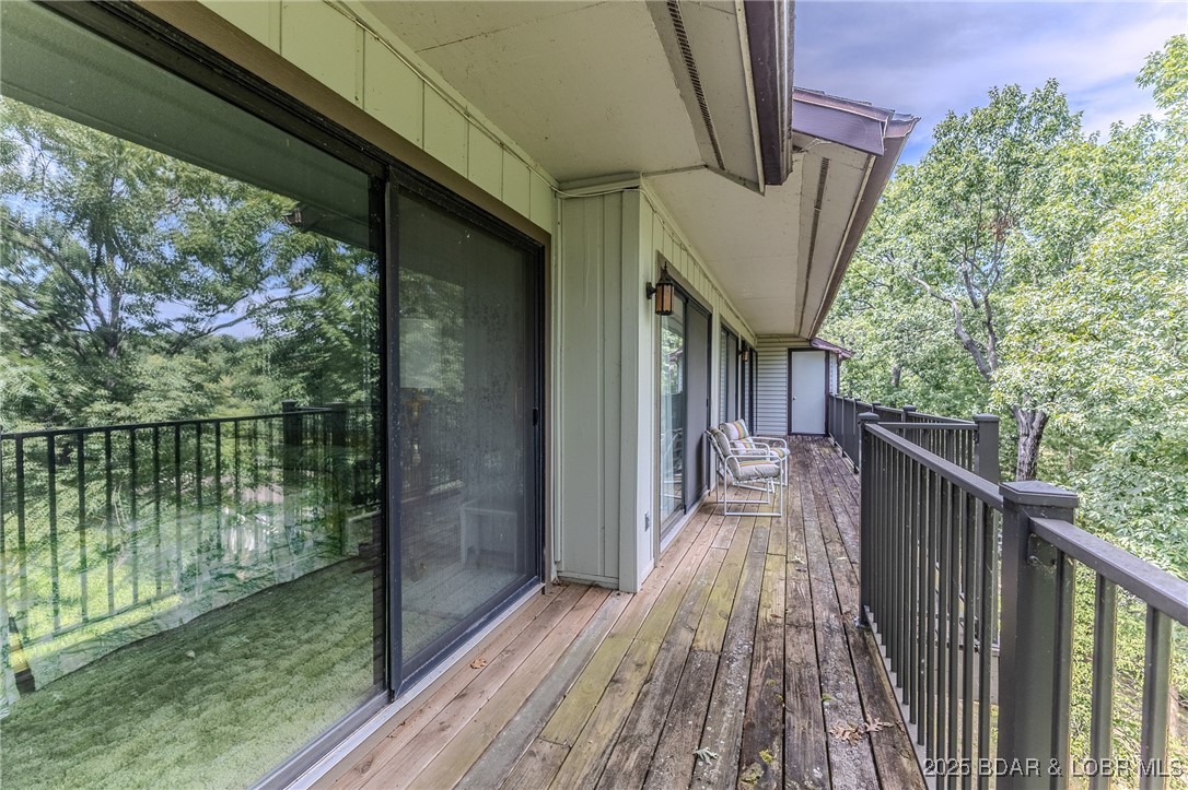 Waters Edge Condominium - Residential
