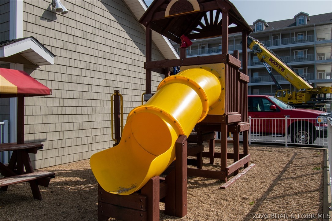 Lighthouse Pointe Condominium - Residential