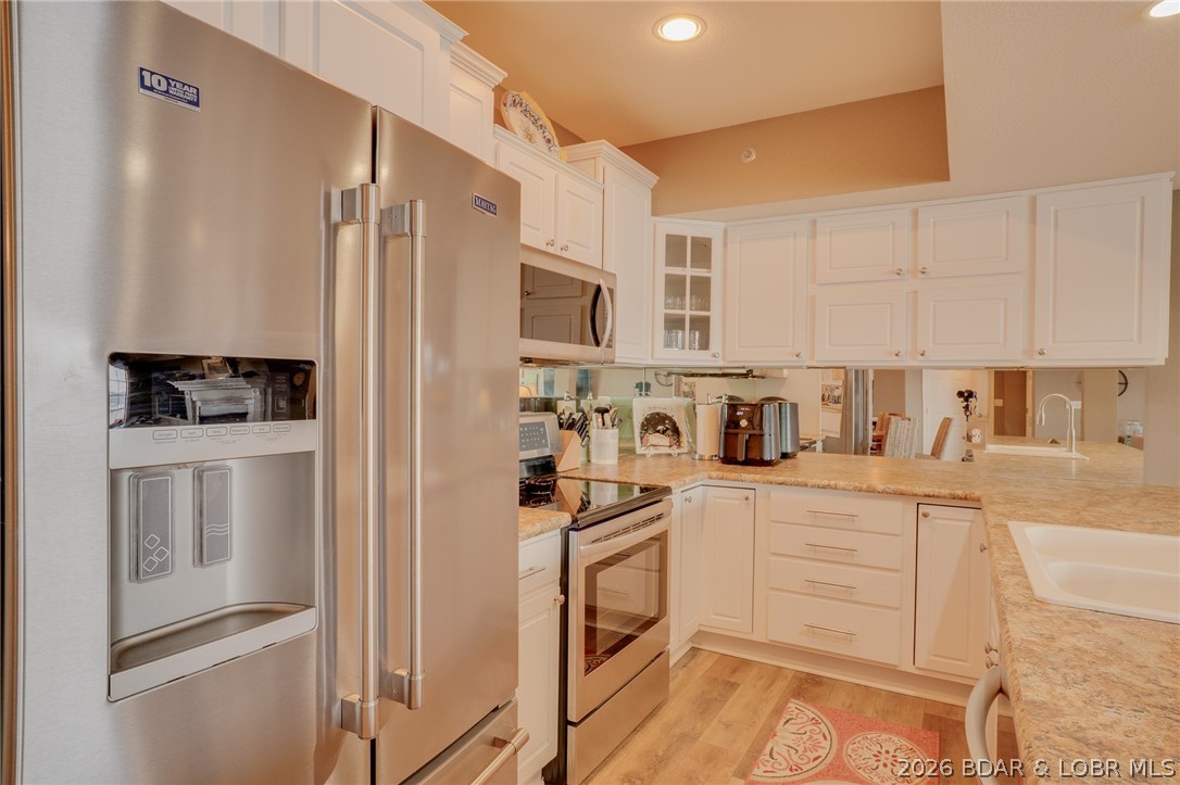 Lighthouse Pointe Condominium - Residential