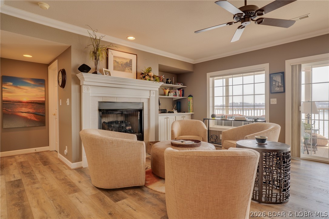 Lighthouse Pointe Condominium - Residential