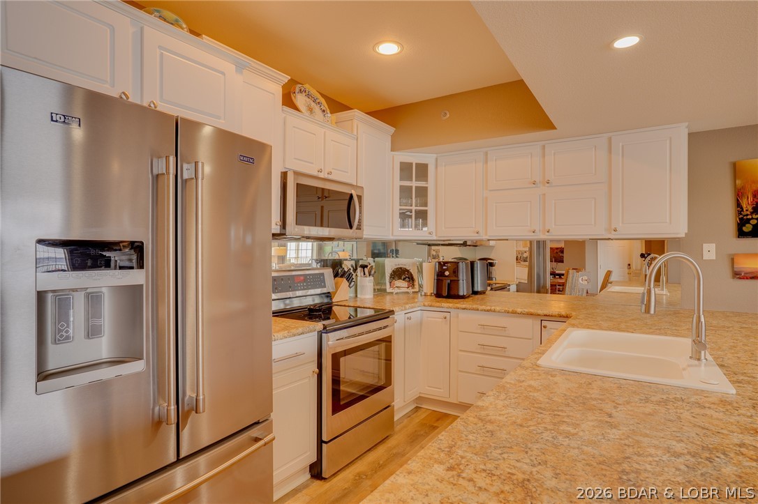 Lighthouse Pointe Condominium - Residential