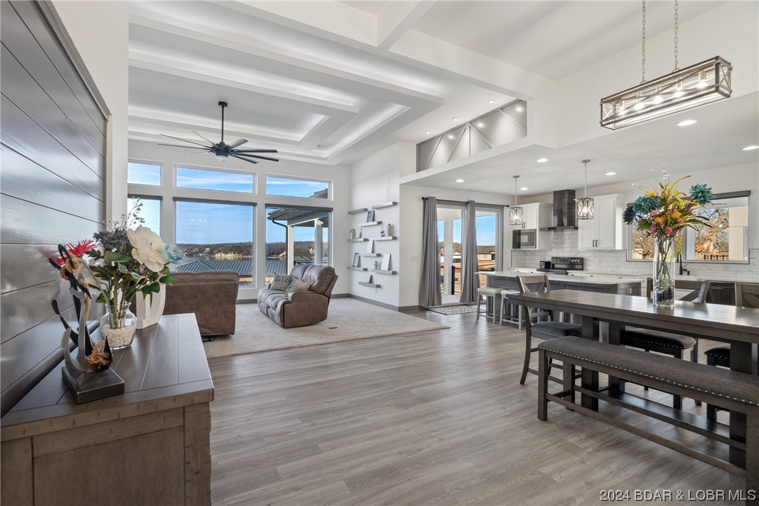 Osage Beach, Missouri 65065, United States, 4 Bedrooms Bedrooms, ,3 BathroomsBathrooms,Residential,Contingent,65080