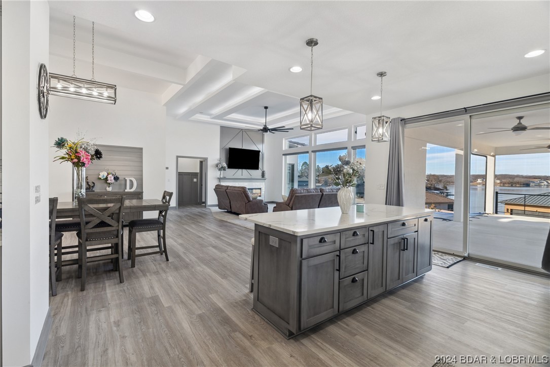 Osage Beach, Missouri 65065, United States, 4 Bedrooms Bedrooms, ,3 BathroomsBathrooms,Residential,Contingent,65080