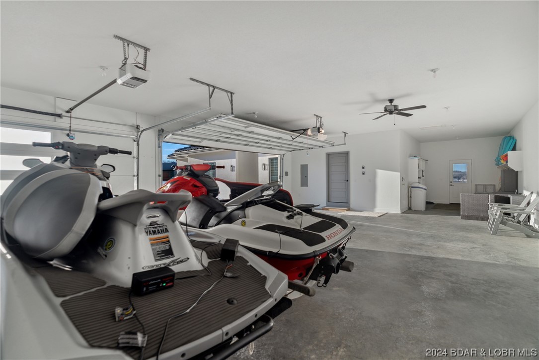 Osage Beach, Missouri 65065, United States, 4 Bedrooms Bedrooms, ,3 BathroomsBathrooms,Residential,Contingent,65080