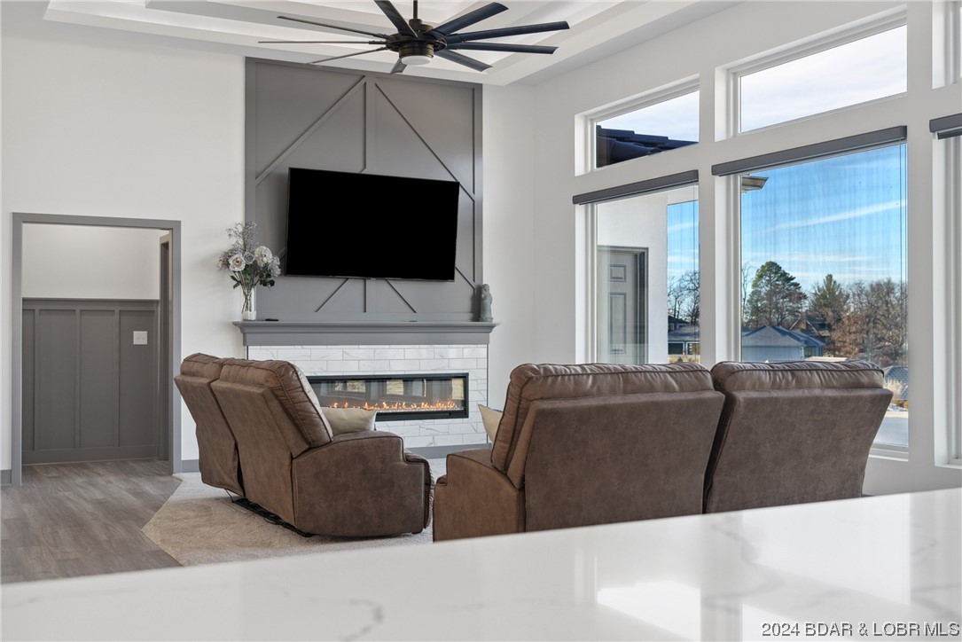 Osage Beach, Missouri 65065, United States, 4 Bedrooms Bedrooms, ,3 BathroomsBathrooms,Residential,Contingent,65080