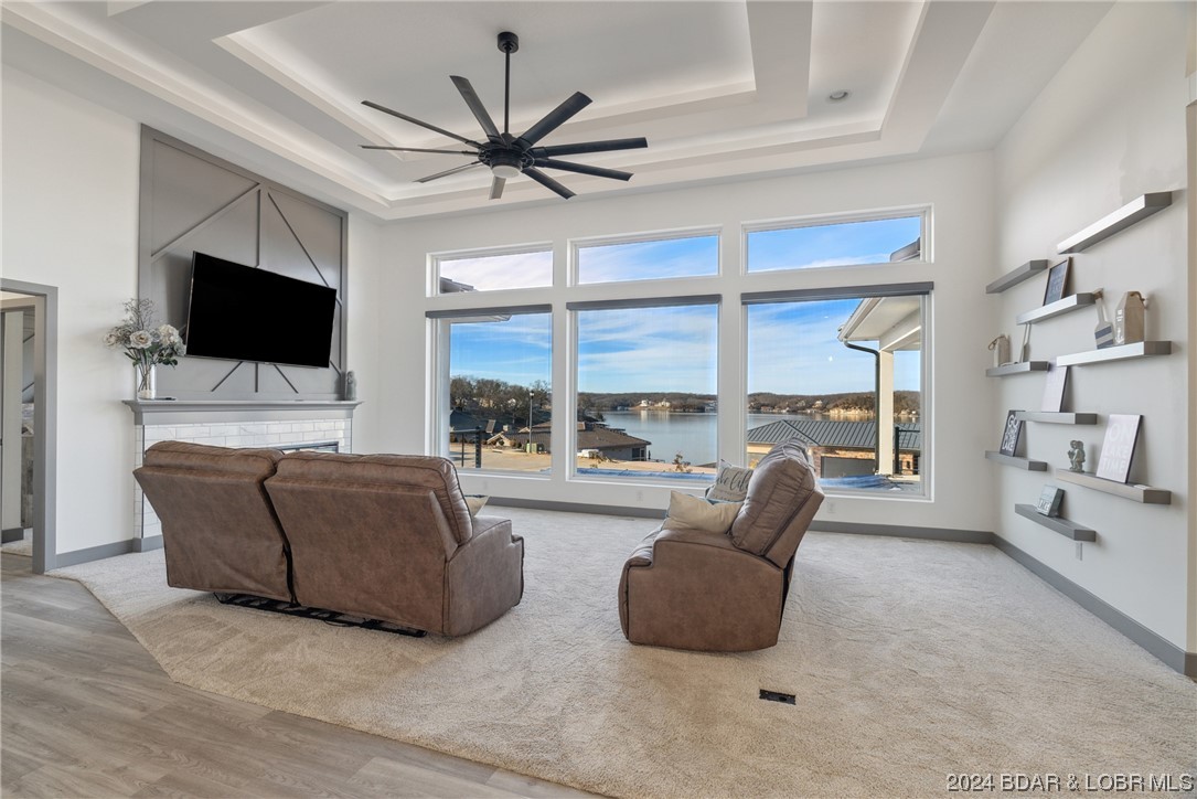 Osage Beach, Missouri 65065, United States, 4 Bedrooms Bedrooms, ,3 BathroomsBathrooms,Residential,Contingent,65080