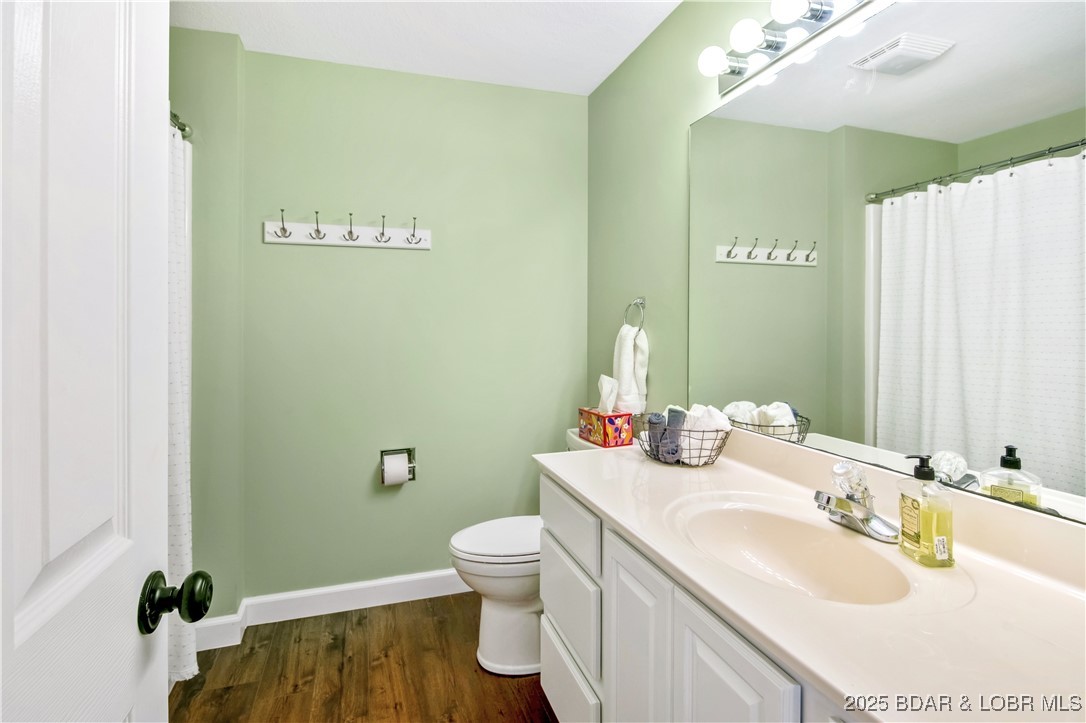 Lake Ozark, Missouri 65049, United States, 3 Bedrooms Bedrooms, ,2 BathroomsBathrooms,Residential,Active,111505