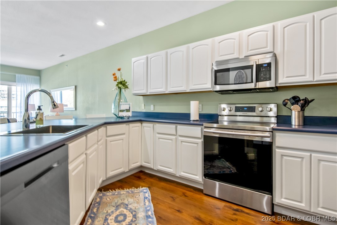 Lake Ozark, Missouri 65049, United States, 3 Bedrooms Bedrooms, ,2 BathroomsBathrooms,Residential,Active,111505