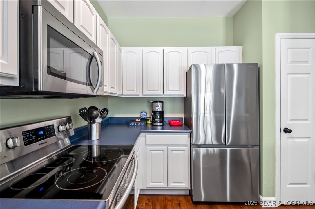 Lake Ozark, Missouri 65049, United States, 3 Bedrooms Bedrooms, ,2 BathroomsBathrooms,Residential,Active,111505