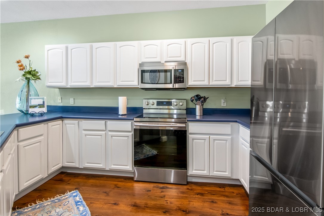 Lake Ozark, Missouri 65049, United States, 3 Bedrooms Bedrooms, ,2 BathroomsBathrooms,Residential,Active,111505