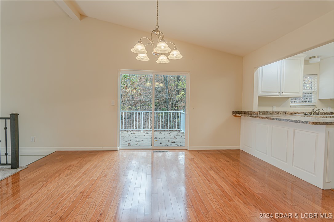 Four Seasons, Missouri 65049, United States, 4 Bedrooms Bedrooms, ,3 BathroomsBathrooms,Residential,Active,35078