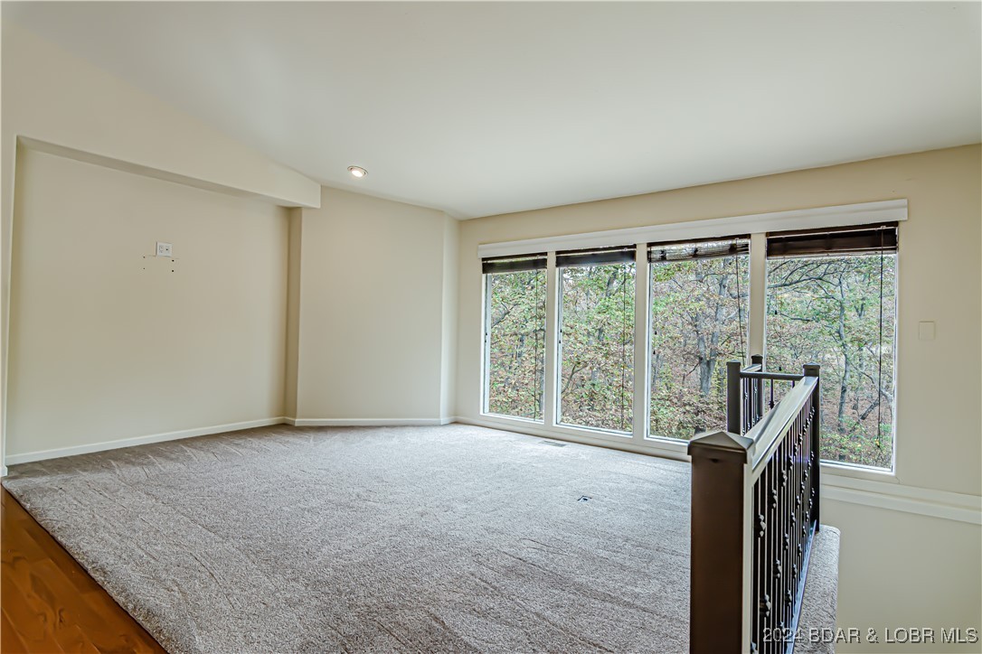 Four Seasons, Missouri 65049, United States, 4 Bedrooms Bedrooms, ,3 BathroomsBathrooms,Residential,Active,35078