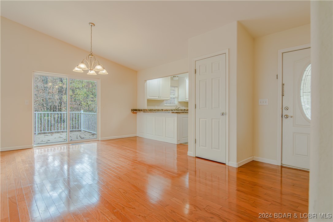 Four Seasons, Missouri 65049, United States, 4 Bedrooms Bedrooms, ,3 BathroomsBathrooms,Residential,Active,35078