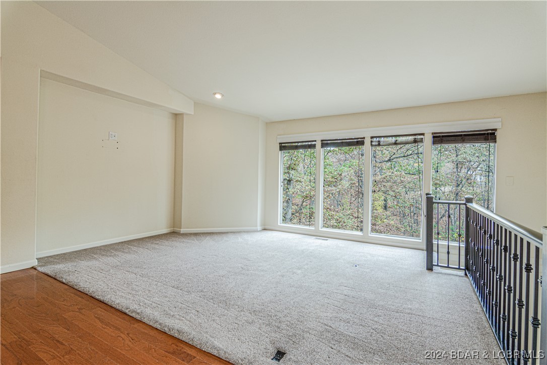 Four Seasons, Missouri 65049, United States, 4 Bedrooms Bedrooms, ,3 BathroomsBathrooms,Residential,Active,35078