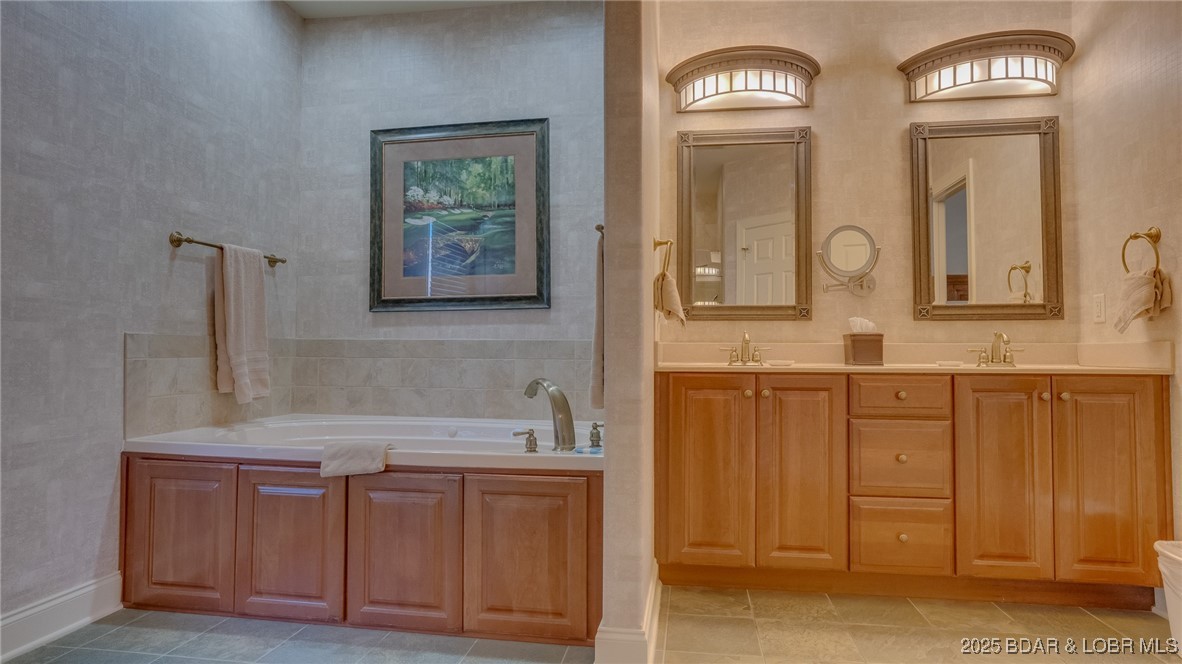 Private Quarters at Porto Cima - Residential