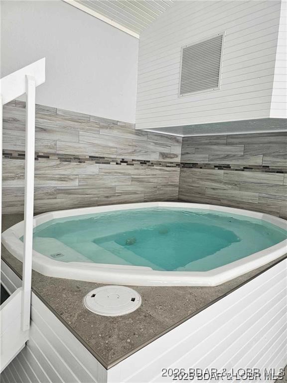 Southwood Shores Condominium - Residential