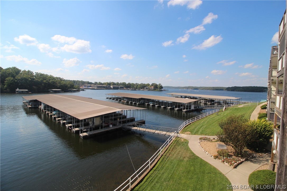 Osage Beach, Missouri 65065, United States, 4 Bedrooms Bedrooms, ,3 BathroomsBathrooms,Residential,Contingent,65541