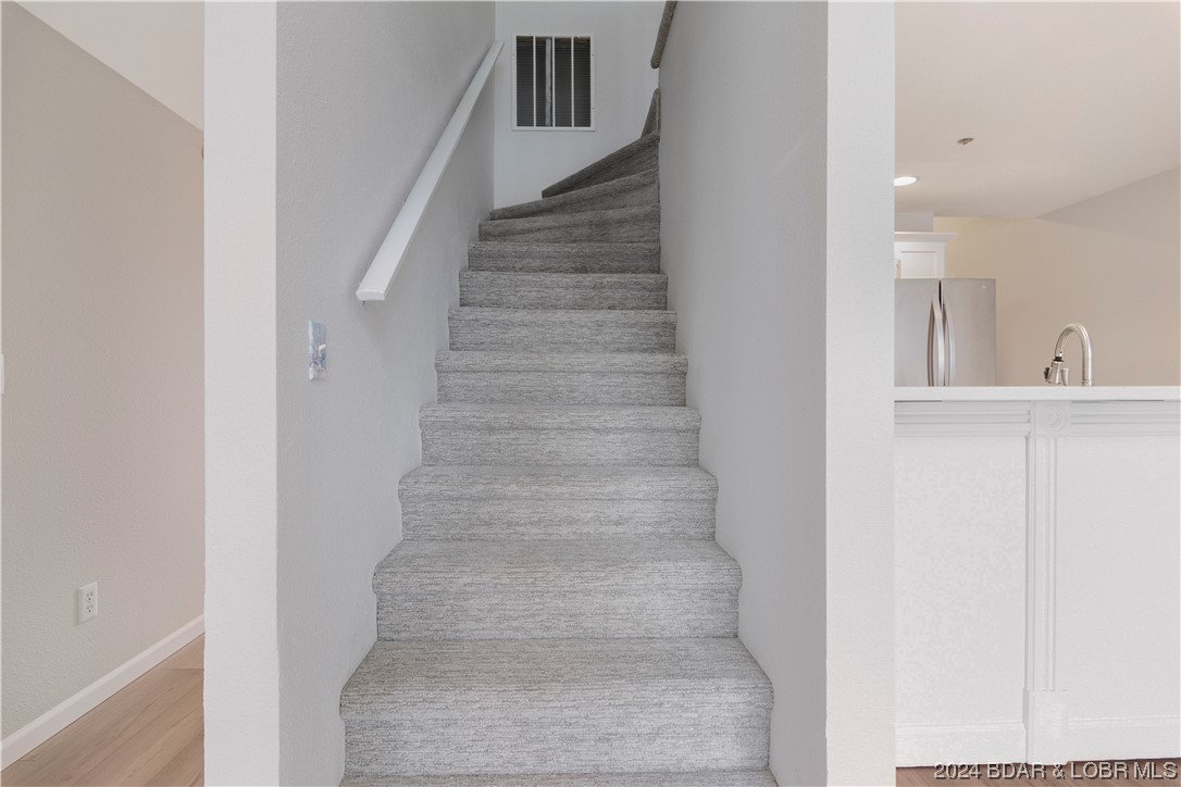 Osage Beach, Missouri 65065, United States, 4 Bedrooms Bedrooms, ,3 BathroomsBathrooms,Residential,Contingent,65541