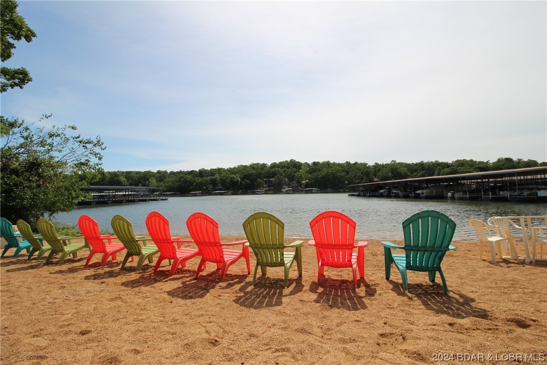 Osage Beach, Missouri 65065, United States, 4 Bedrooms Bedrooms, ,3 BathroomsBathrooms,Residential,Contingent,65541