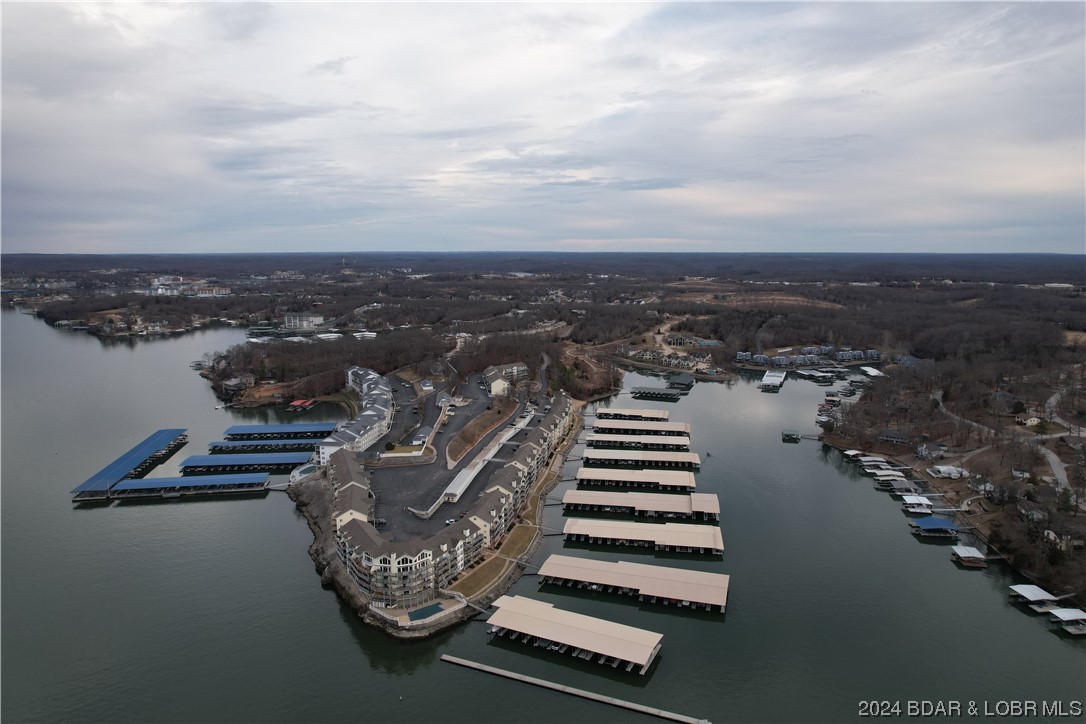 Osage Beach, Missouri 65065, United States, 4 Bedrooms Bedrooms, ,3 BathroomsBathrooms,Residential,Contingent,65541