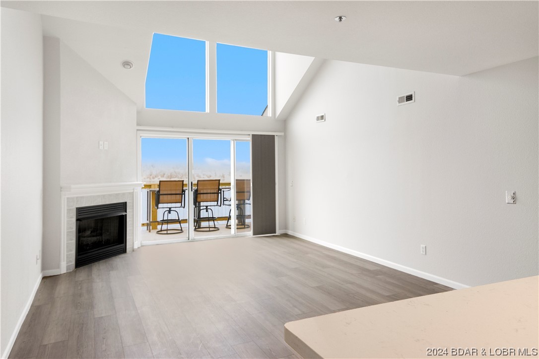 Osage Beach, Missouri 65065, United States, 4 Bedrooms Bedrooms, ,3 BathroomsBathrooms,Residential,Contingent,65541