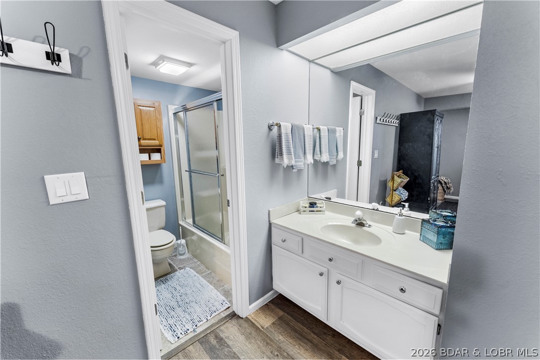 The Falls Condo - Residential