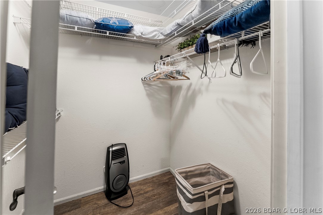 The Falls Condo - Residential