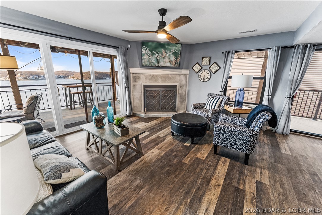 The Falls Condo - Residential