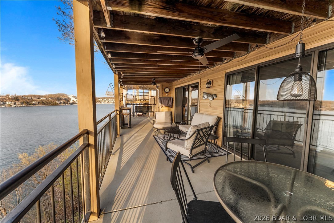 The Falls Condo - Residential