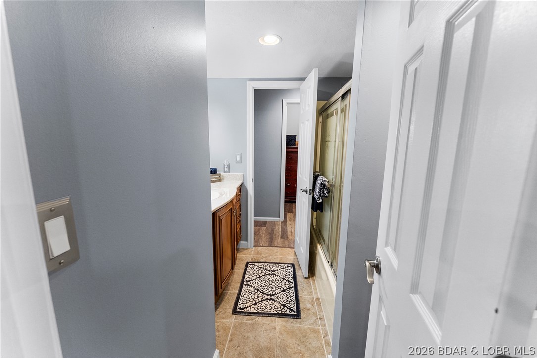 The Falls Condo - Residential