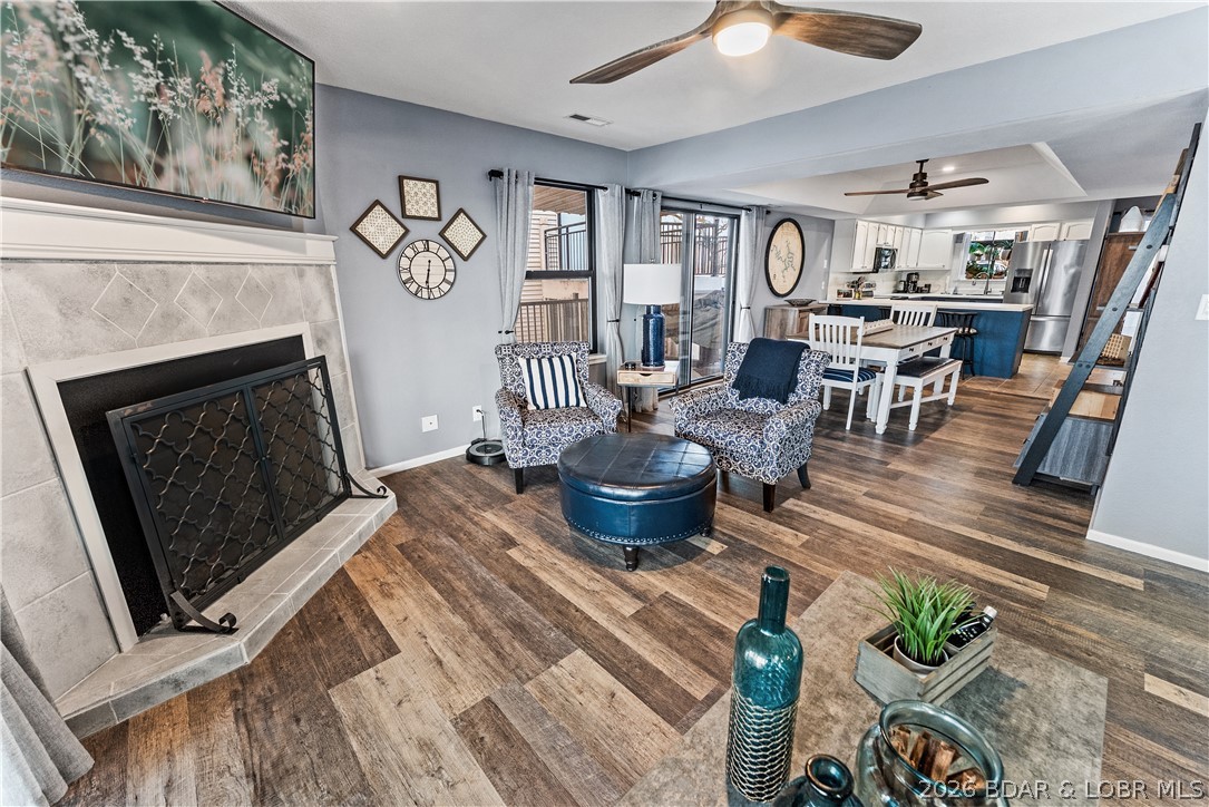 The Falls Condo - Residential