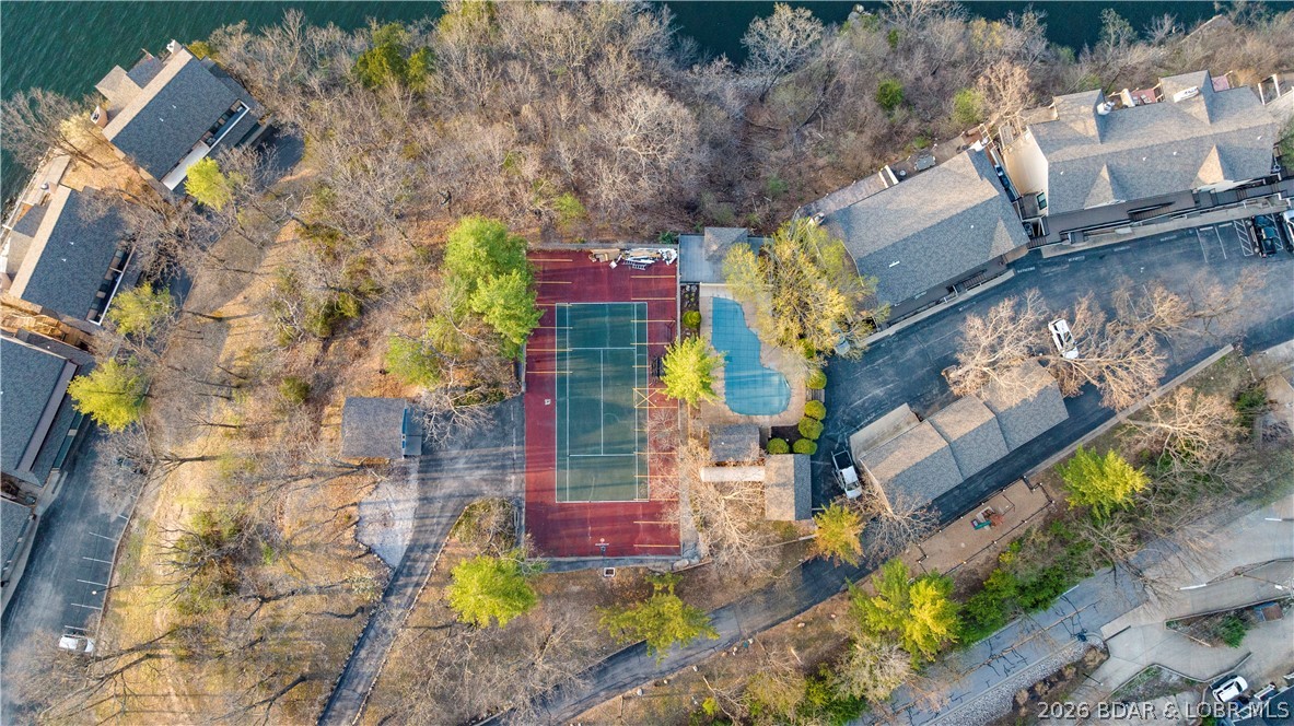 The Falls Condo - Residential