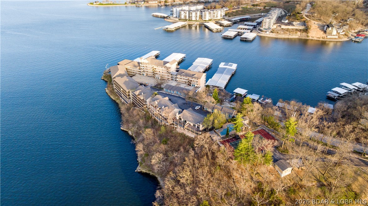 The Falls Condo - Residential