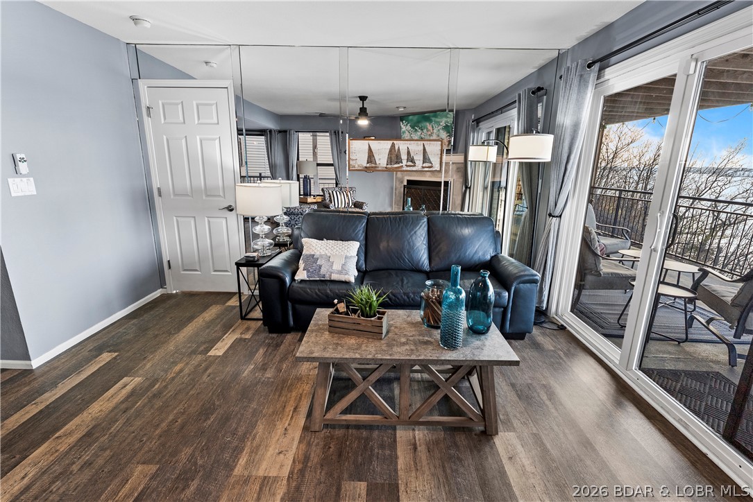 The Falls Condo - Residential