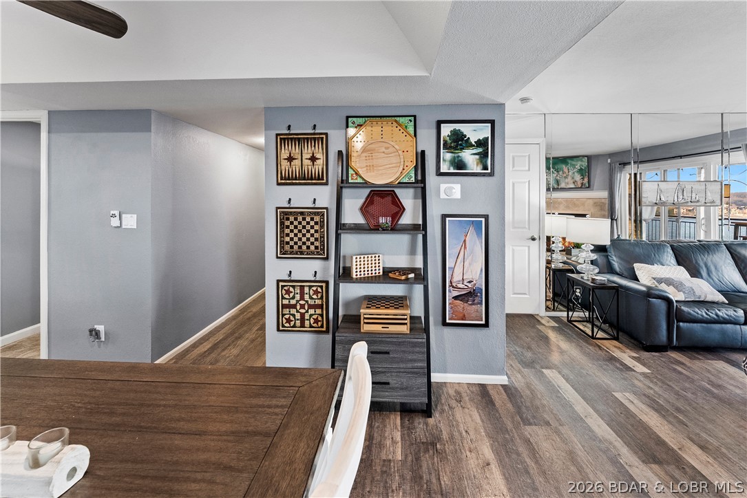 The Falls Condo - Residential