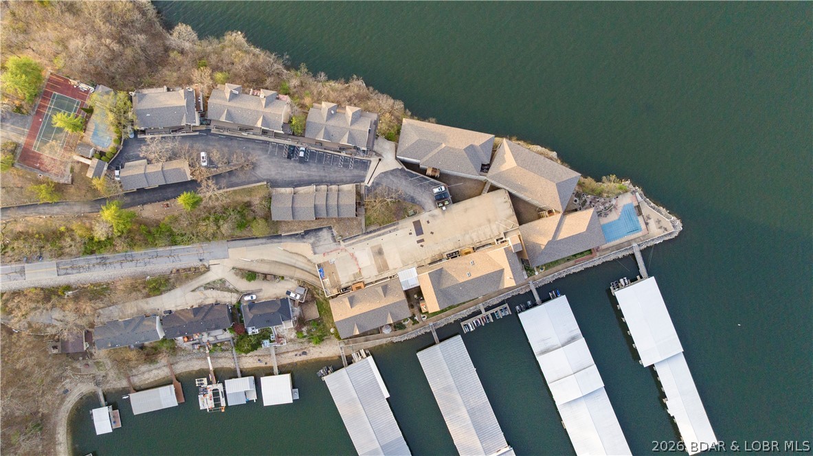 The Falls Condo - Residential