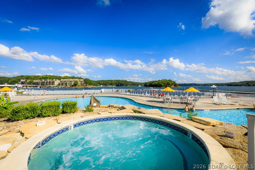 Tan-Tar-A Estates - Residential