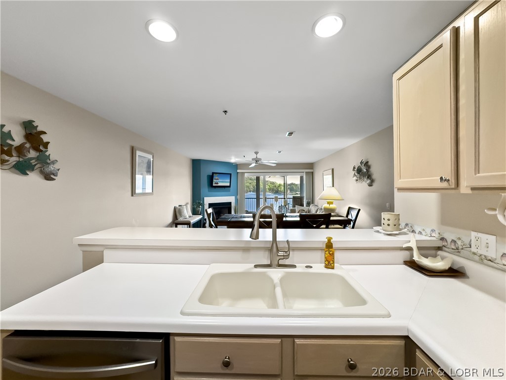 Cedar Glen Condominium - Residential