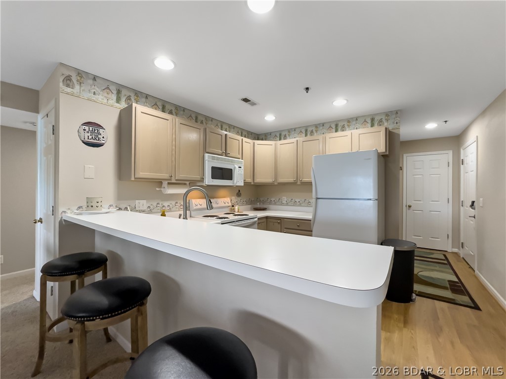 Cedar Glen Condominium - Residential