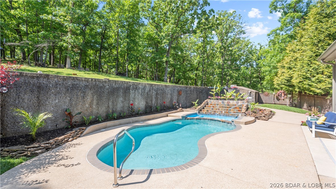Cross Creek - Residential