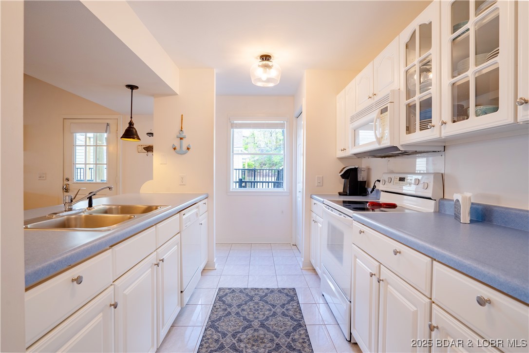 Breakwater Bay Club Condo - Residential