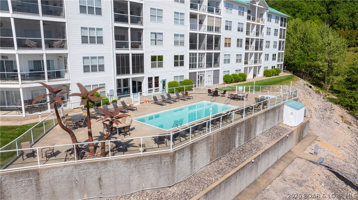 Sunset Palms Condominium - Residential